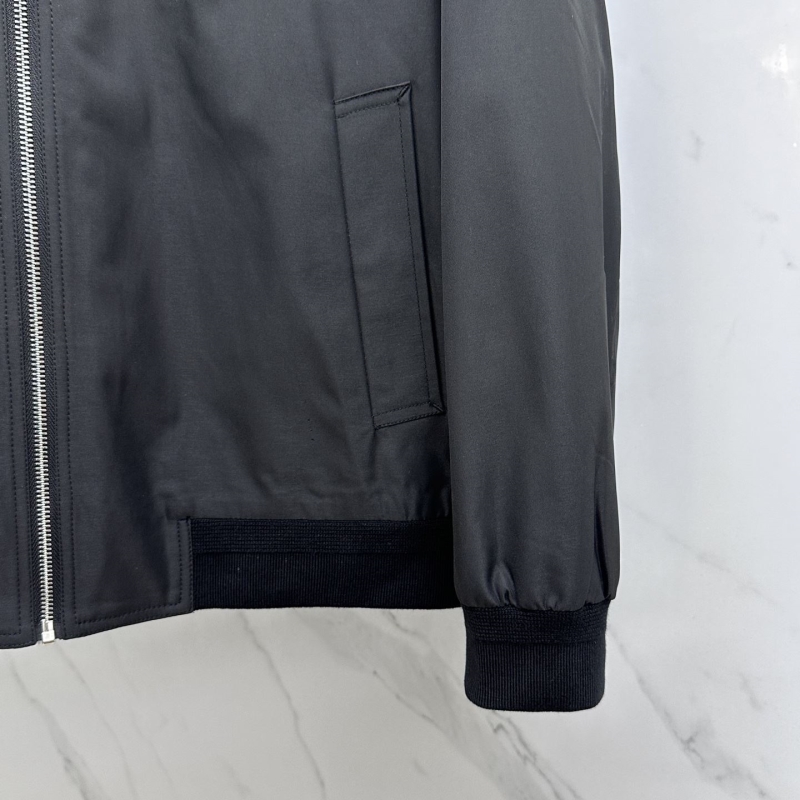 Bv*b*rry outwear